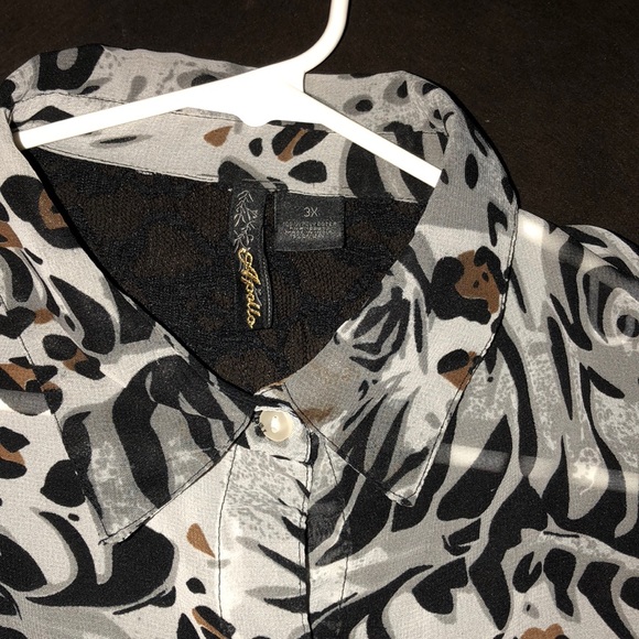 Shirt - Picture 5 of 6